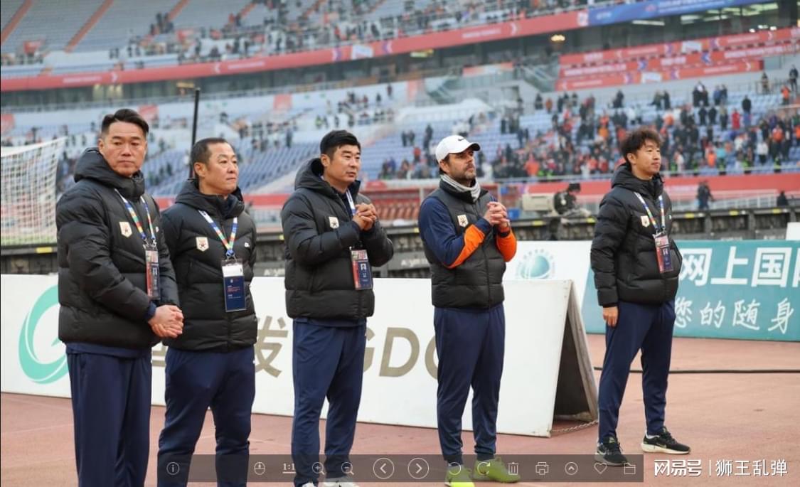 记者拉比奥、于帕、楚阿梅尼、萨利巴缺席训练前者母亲探班扑空